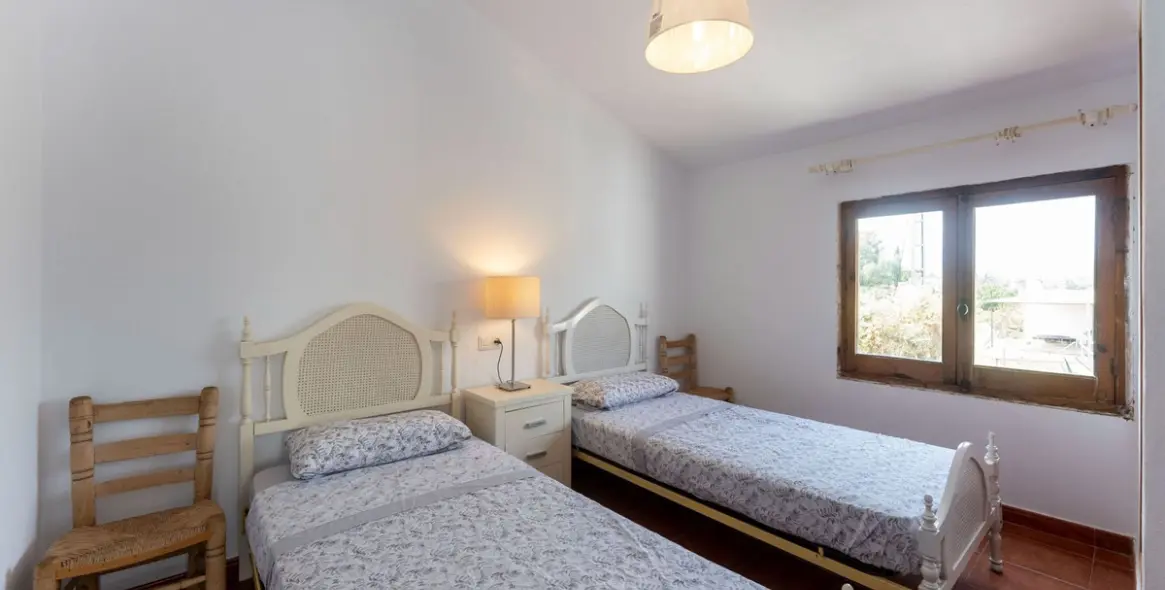 Sale of finca - cortijo in Coín 24