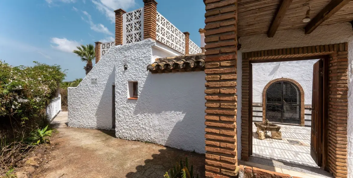 Sale of finca - cortijo in Coín 62