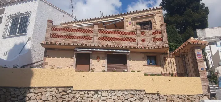 Sale of semi-detached house in Nueva Andalucía 0