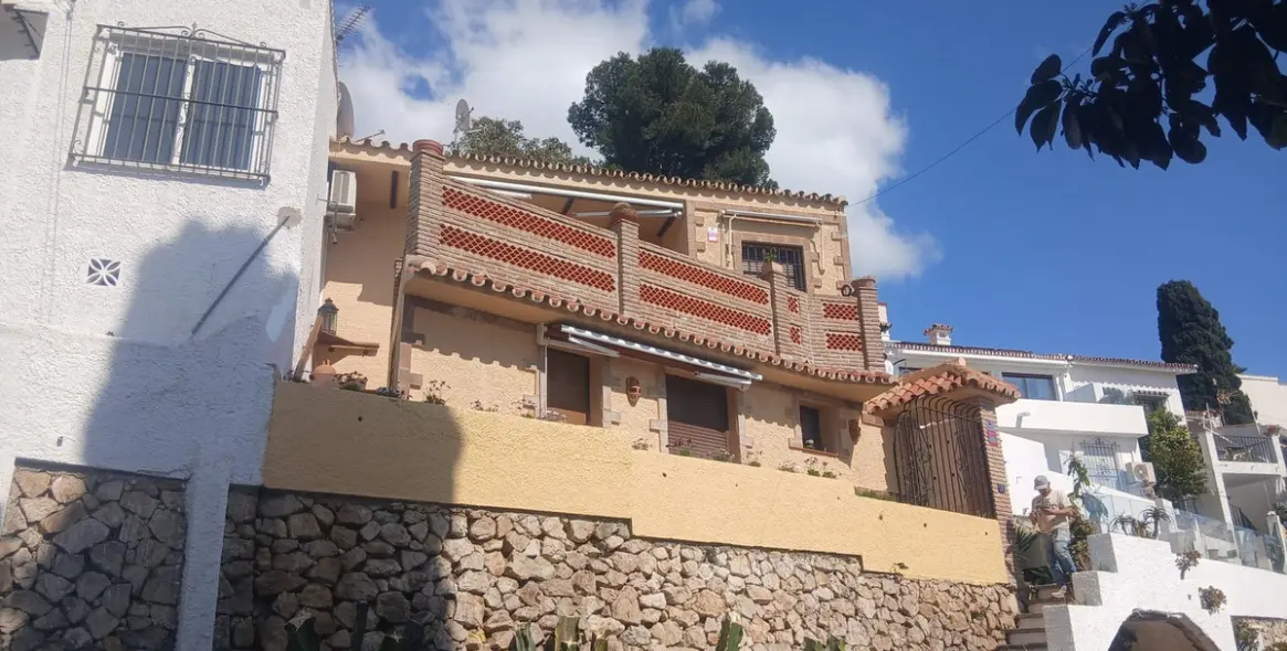 Sale of semi-detached house in Nueva Andalucía 2