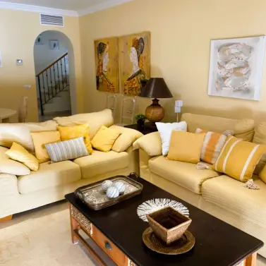 Venta de ático dúplex en Elviria