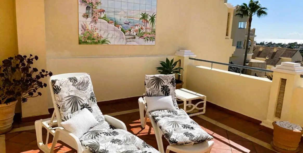 Продажа двухуровневого пентхауса в Elviria 6