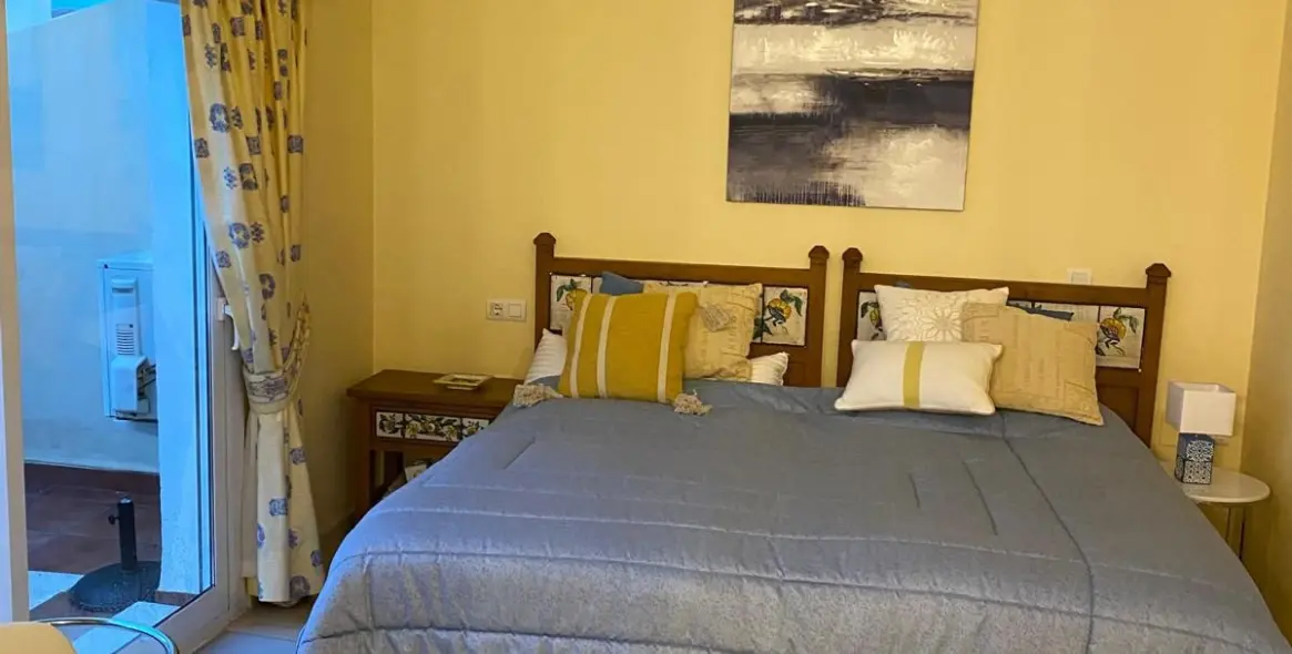 Продажа двухуровневого пентхауса в Elviria 27