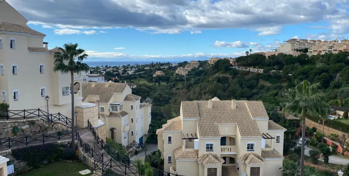 Продажа двухуровневого пентхауса в Elviria 29