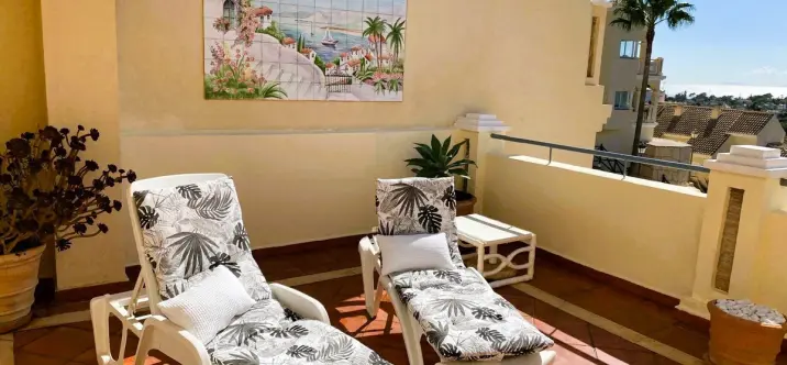 Sale of penthouse duplex in Elviria 1