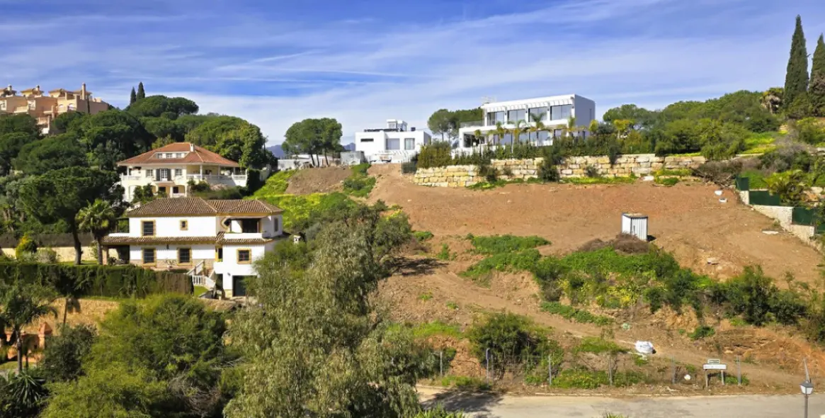 Venta de ático dúplex en Elviria 41