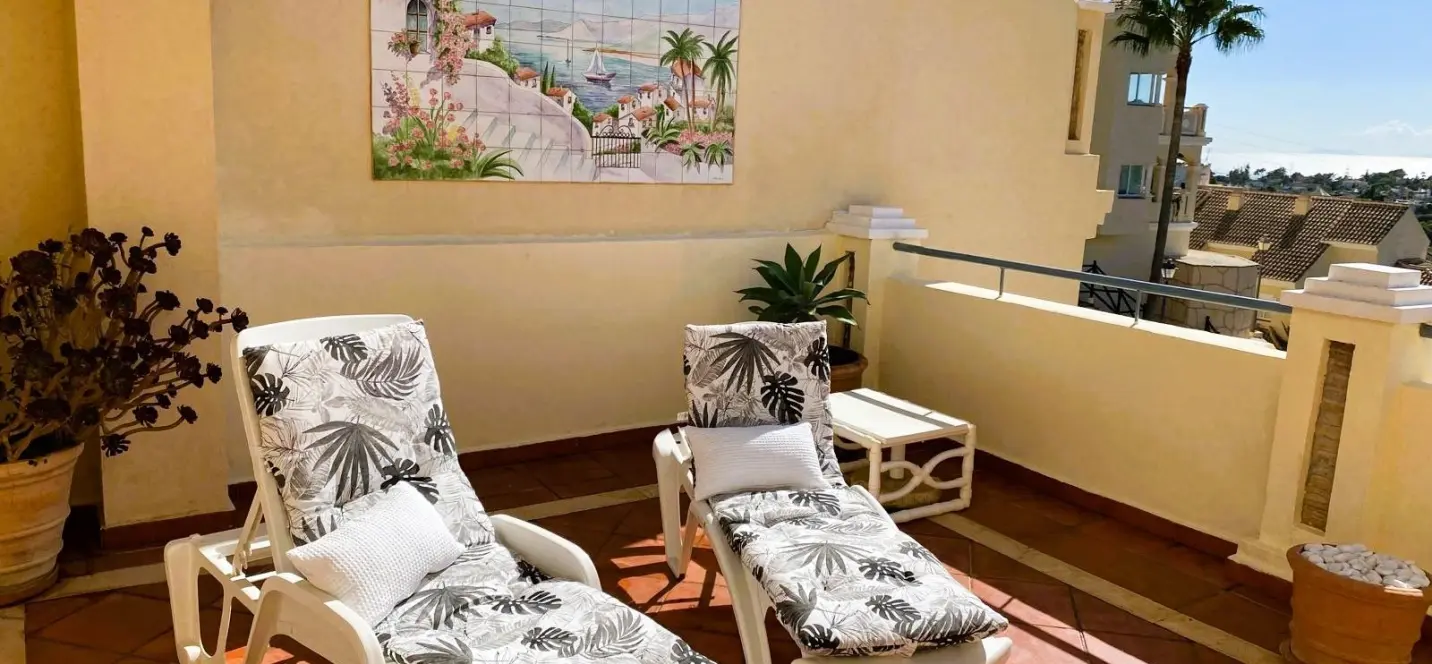 Продажа двухуровневого пентхауса в Elviria 1