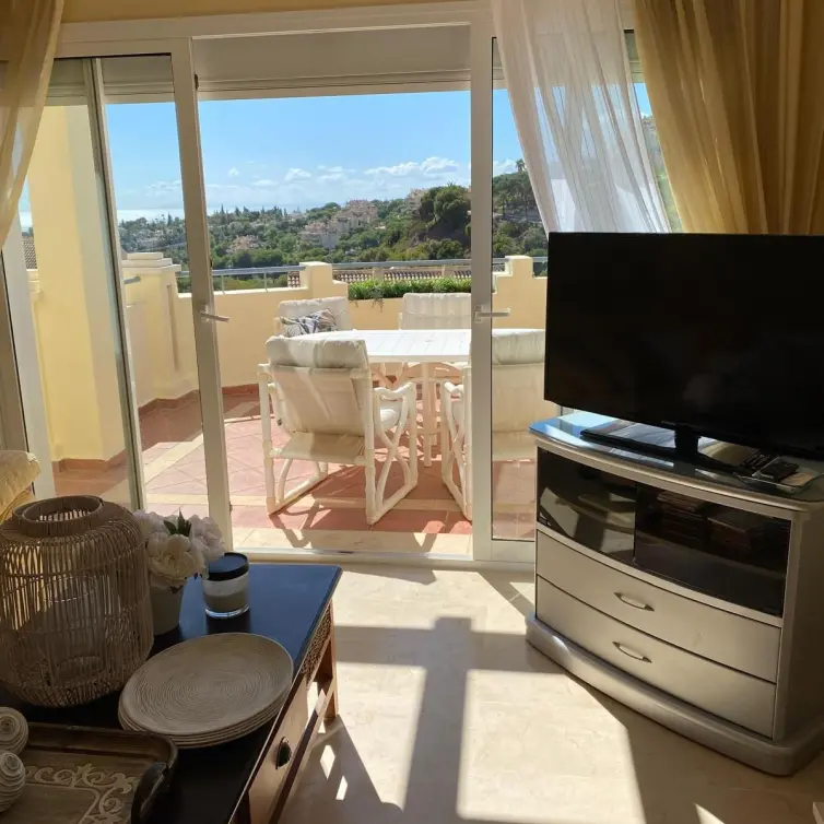 Продажа двухуровневого пентхауса в Elviria