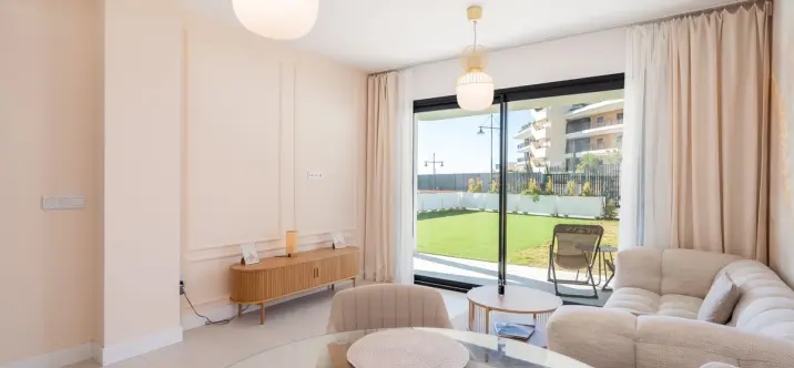 Venta de apartamento en planta baja en Fuengirola 1