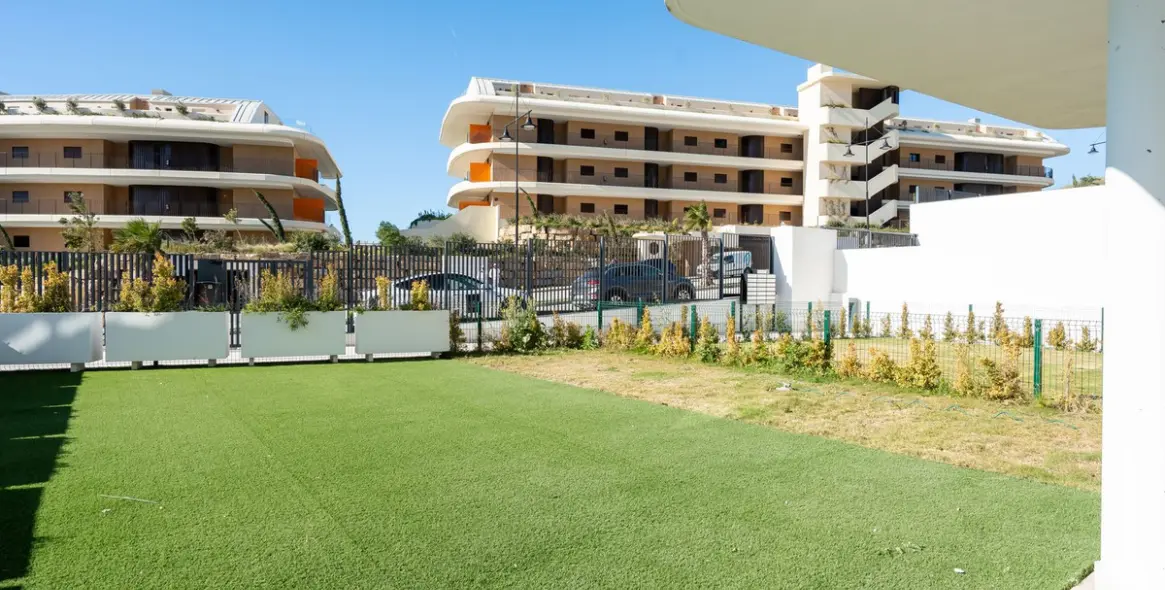 Продажа апартаментов на первом этаже в Fuengirola 13