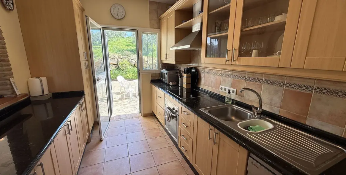 Продажа финки в Alora 9