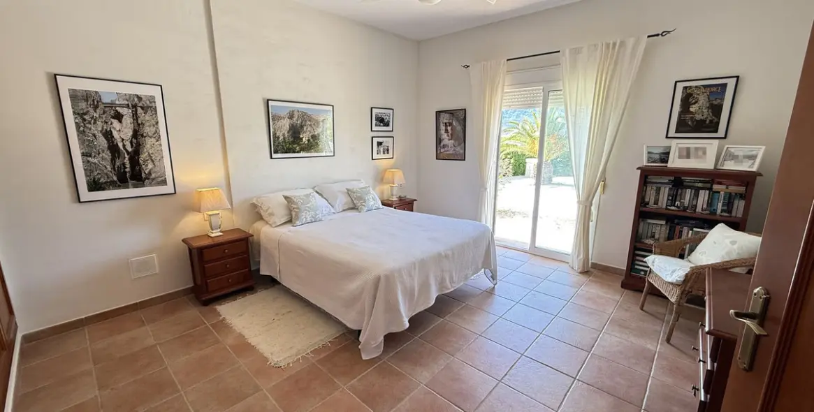 Продажа финки в Alora 13