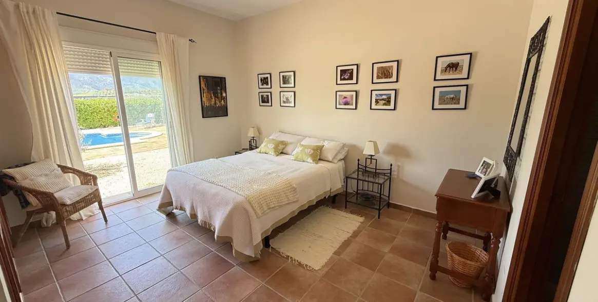 Продажа финки в Alora 15