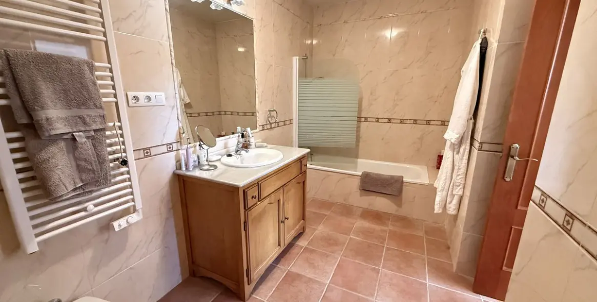 Продажа финки в Alora 19