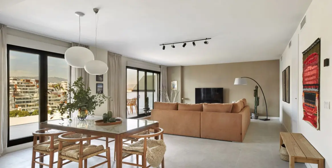 Продажа апартаментов на среднем этаже в Estepona 7