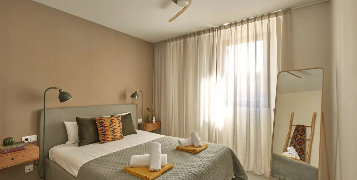 Продажа апартаментов на среднем этаже в Estepona 11