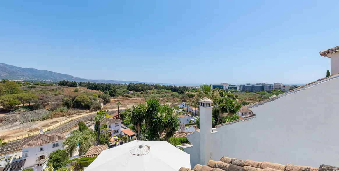 Продажа таунхауса в Nueva Andalucía 18