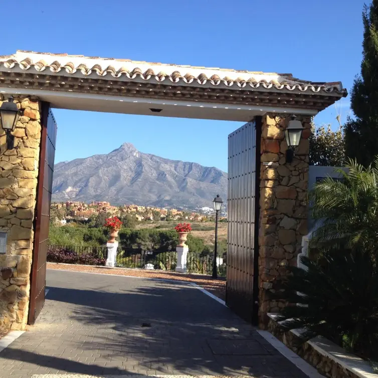 Venta de adosado en Nueva Andalucía