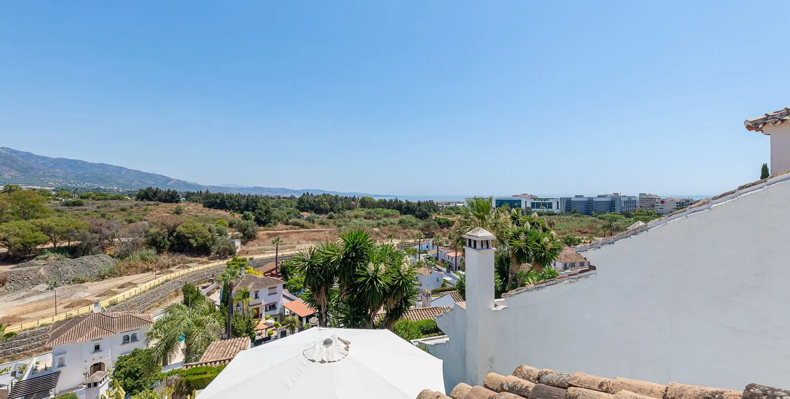 Venta de adosado en Nueva Andalucía 18