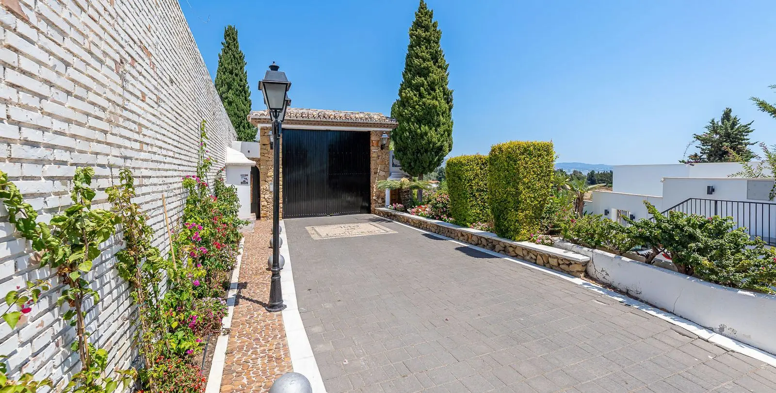 Venta de adosado en Nueva Andalucía 19