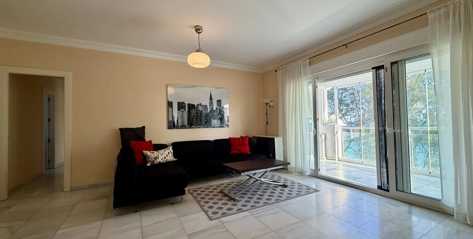 Sale of penthouse duplex in Estepona 7