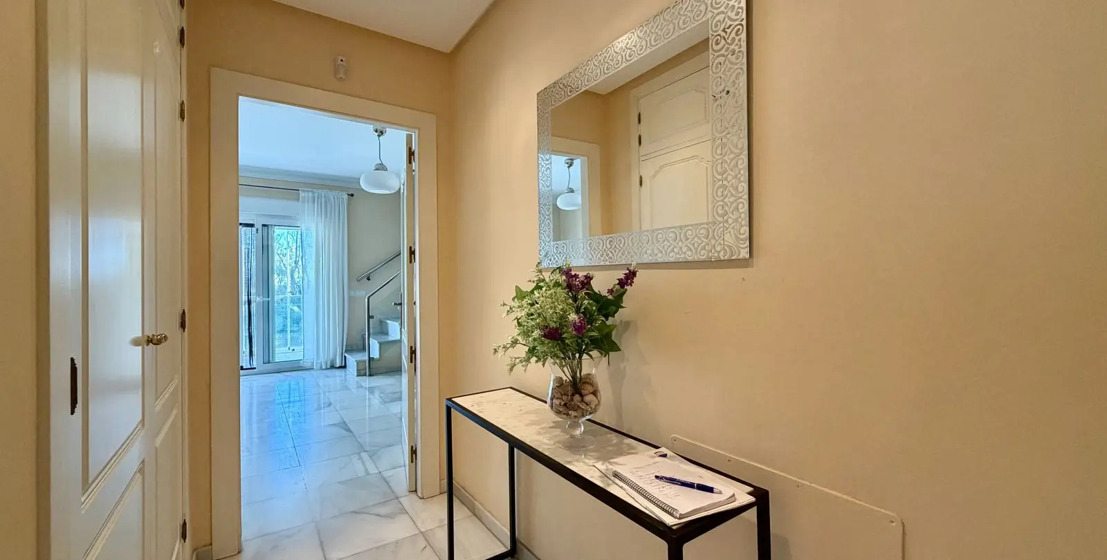 Sale of penthouse duplex in Estepona 9