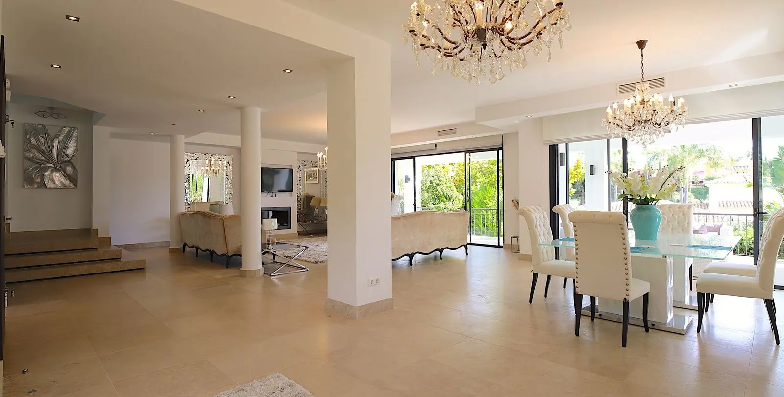 Venta de villa independiente en Nueva Andalucía 8