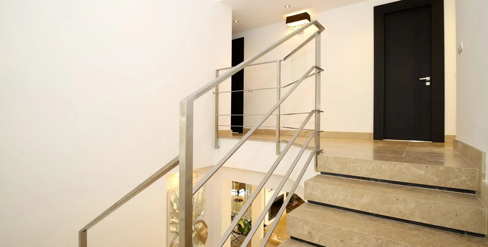 Venta de villa independiente en Nueva Andalucía 22