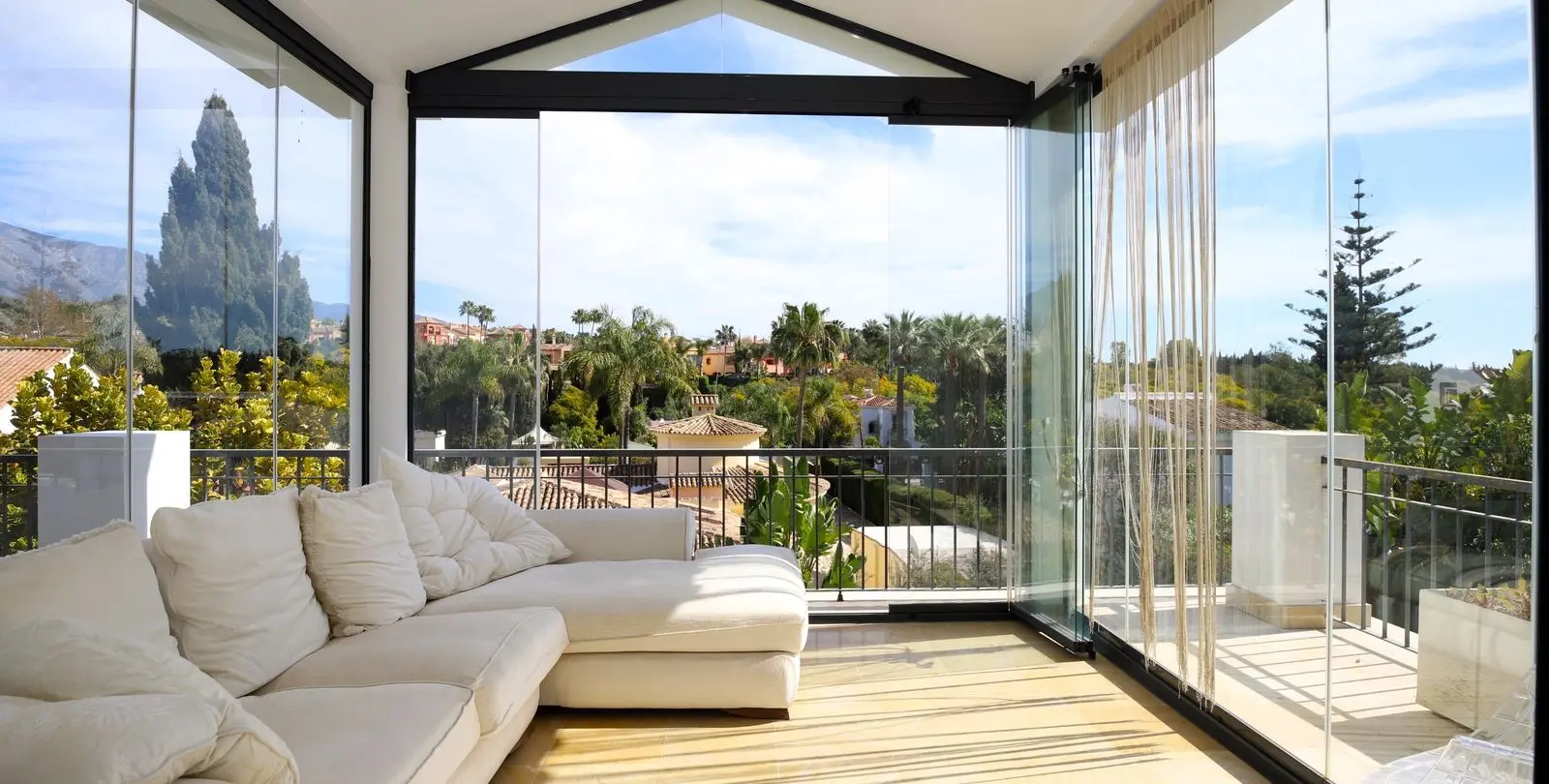 Venta de villa independiente en Nueva Andalucía 33