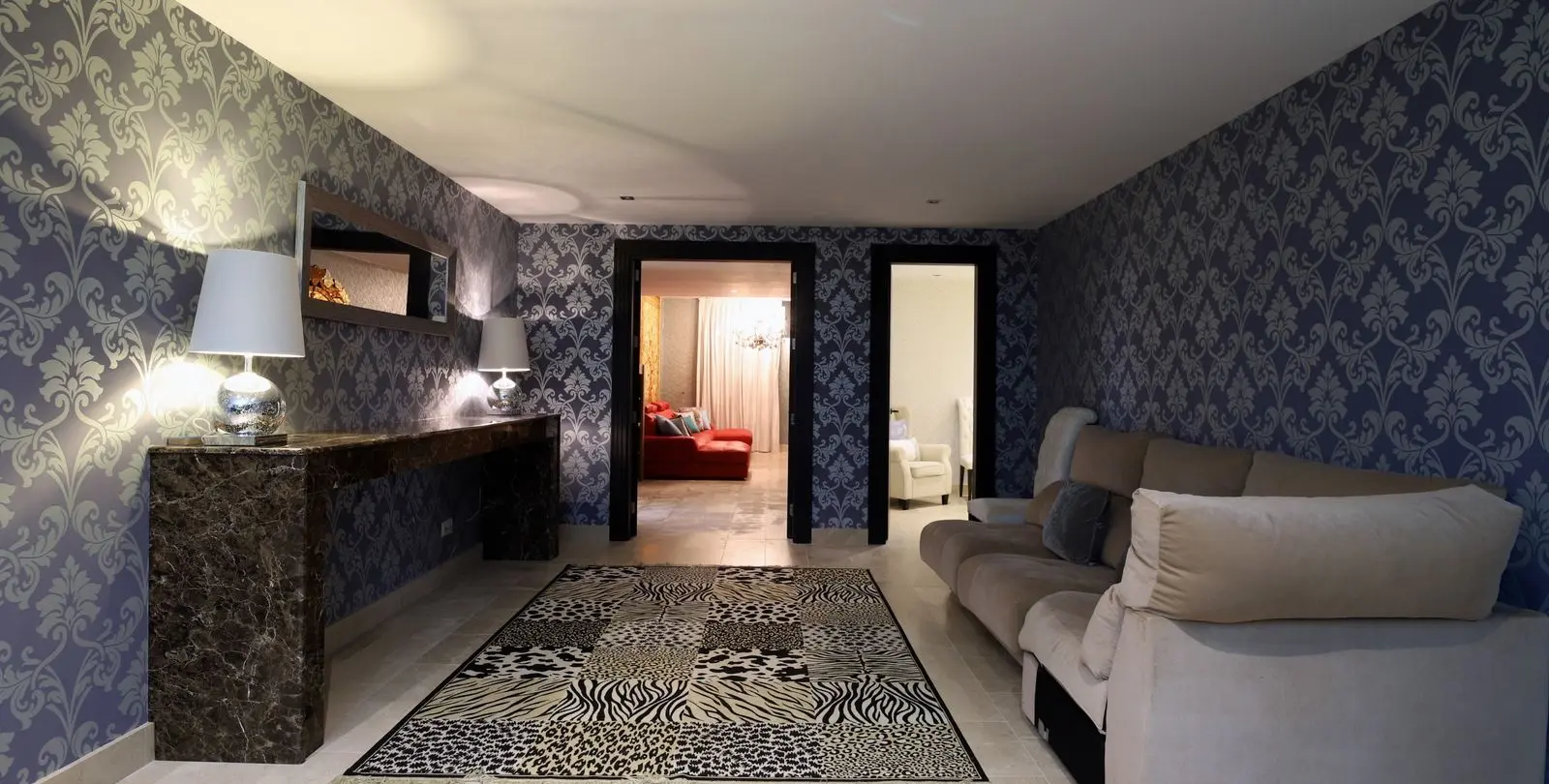 Venta de villa independiente en Nueva Andalucía 41