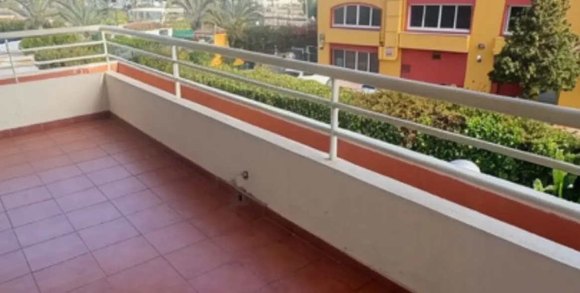 Долгосрочная аренда апартаментов на первом этаже в Marbella 2