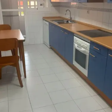 Долгосрочная аренда апартаментов на первом этаже в Marbella