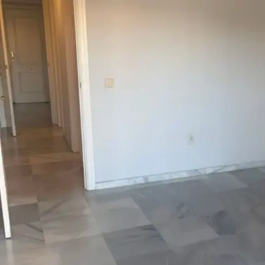 Долгосрочная аренда апартаментов на первом этаже в Marbella