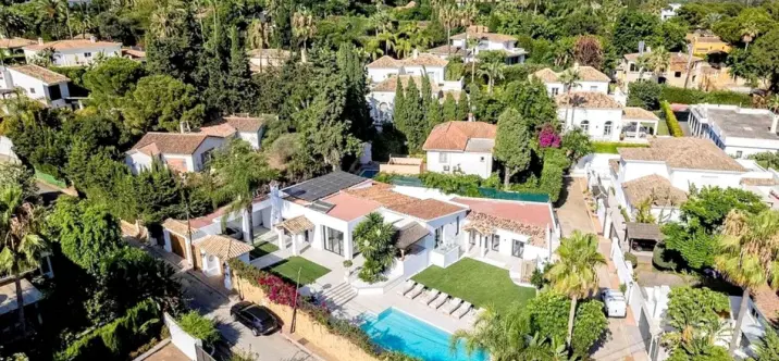 Alquiler a largo plazo de villa independiente en Nagüeles 0