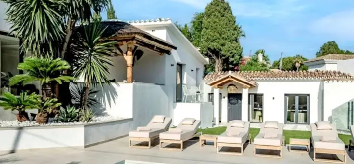 Alquiler a largo plazo de villa independiente en Nagüeles 2