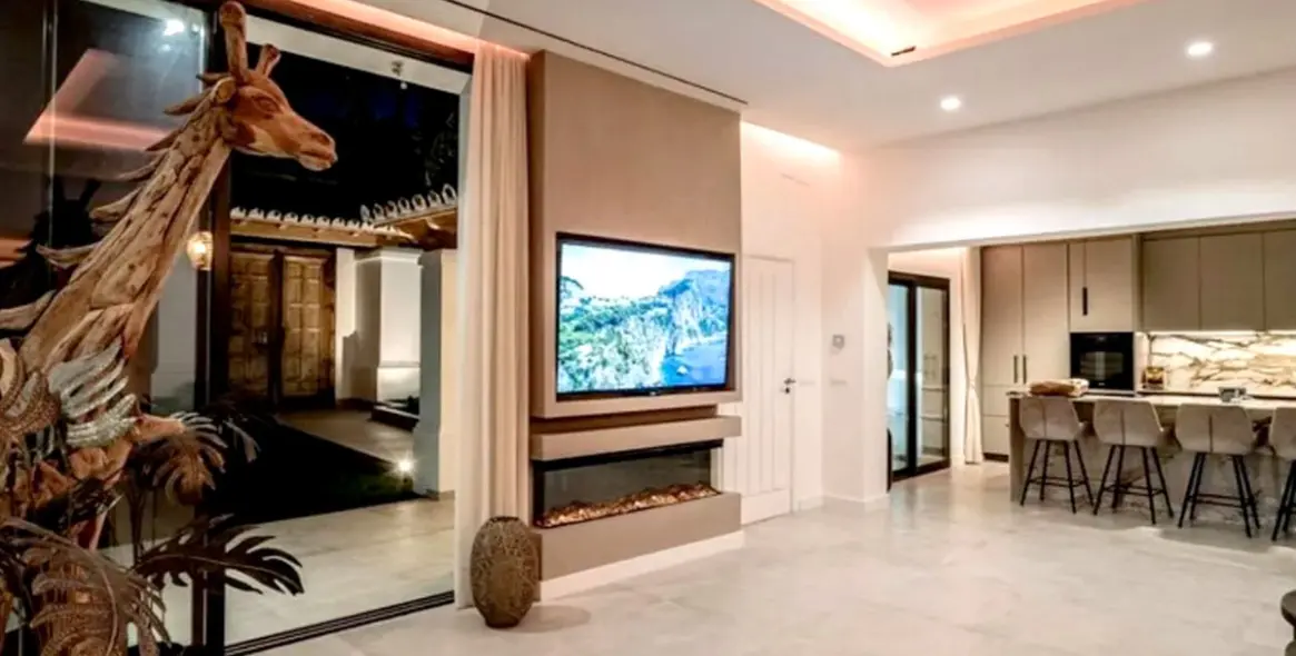 Alquiler a largo plazo de villa independiente en Nagüeles 5