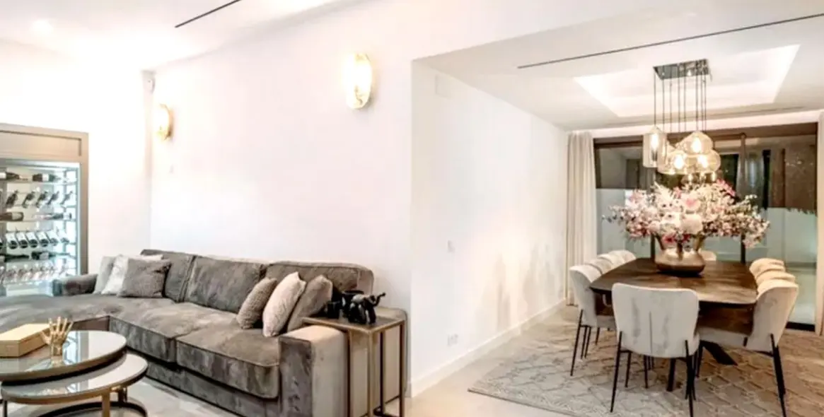 Alquiler a largo plazo de villa independiente en Nagüeles 10