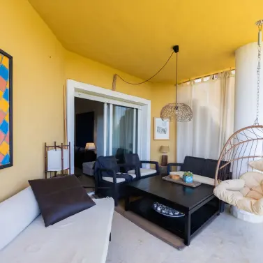 Venta de apartamento en planta media en Bel Air