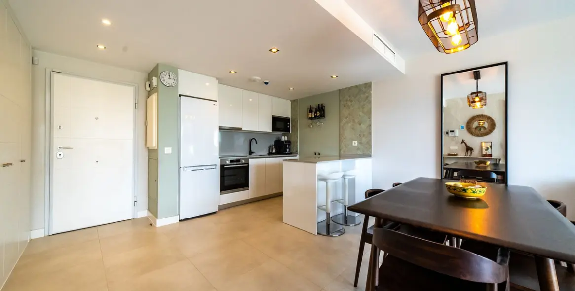 Продажа апартаментов на первом этаже в El Faro 17