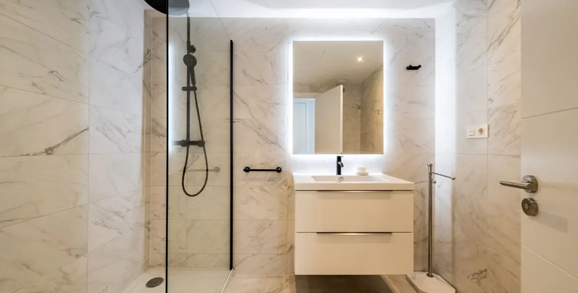 Продажа апартаментов на первом этаже в El Faro 25