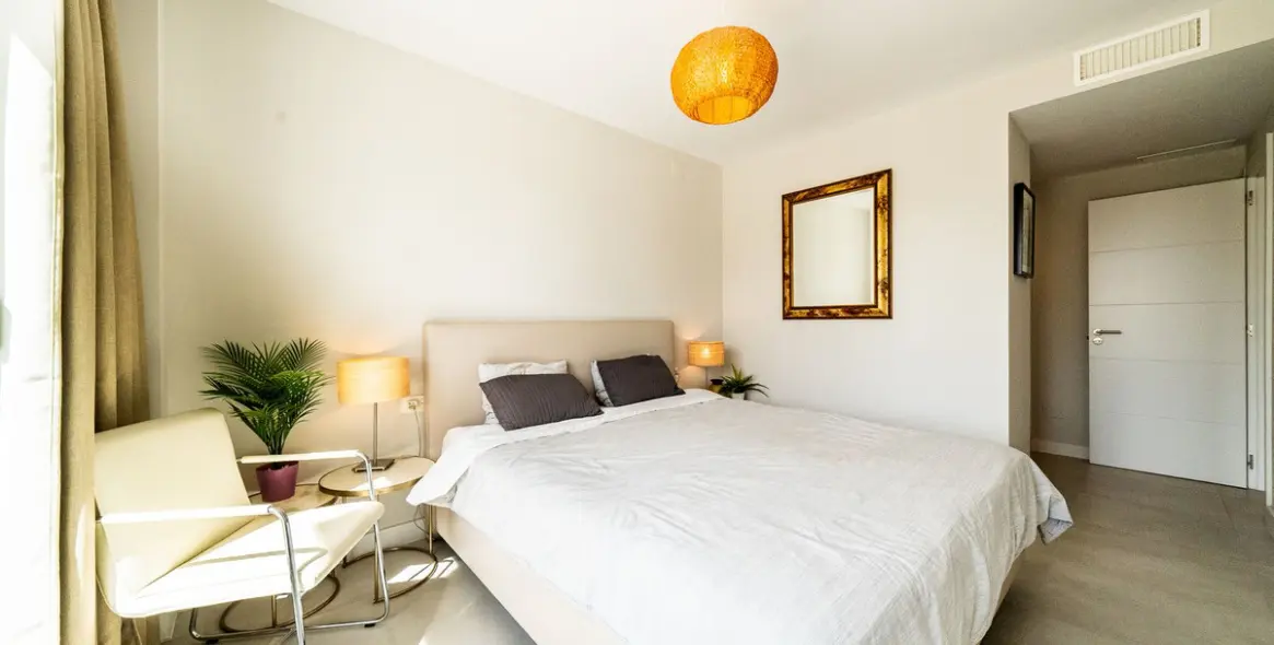 Продажа апартаментов на первом этаже в El Faro 27