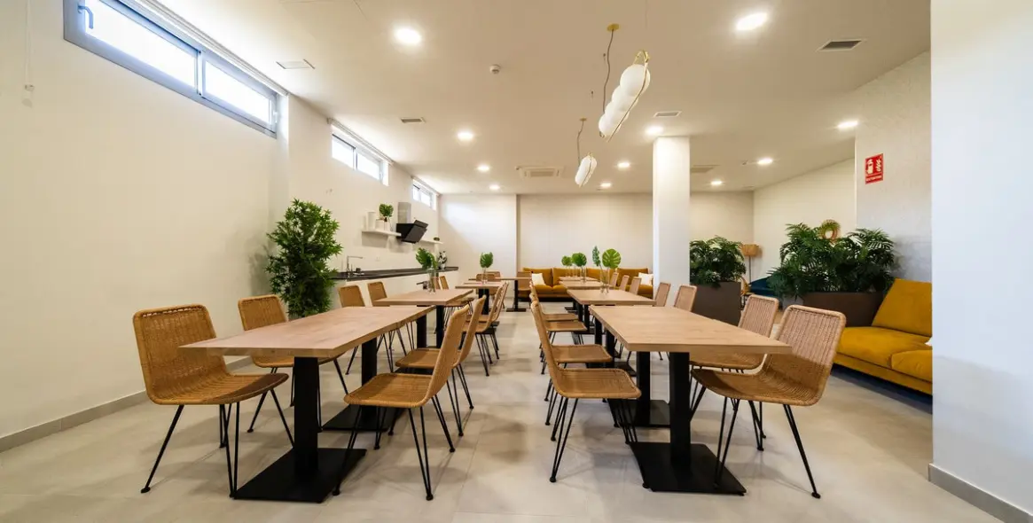 Продажа апартаментов на первом этаже в El Faro 40