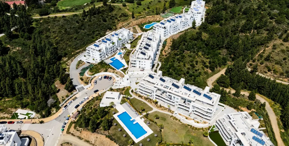 Продажа апартаментов на первом этаже в El Faro 53