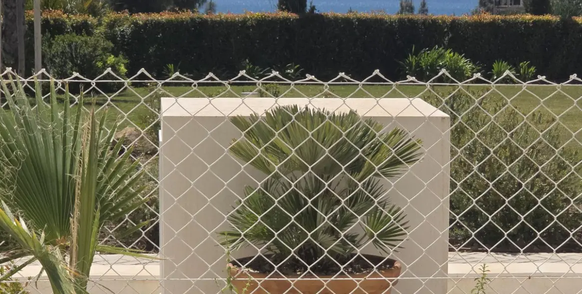 Продажа апартаментов на первом этаже в El Faro 54