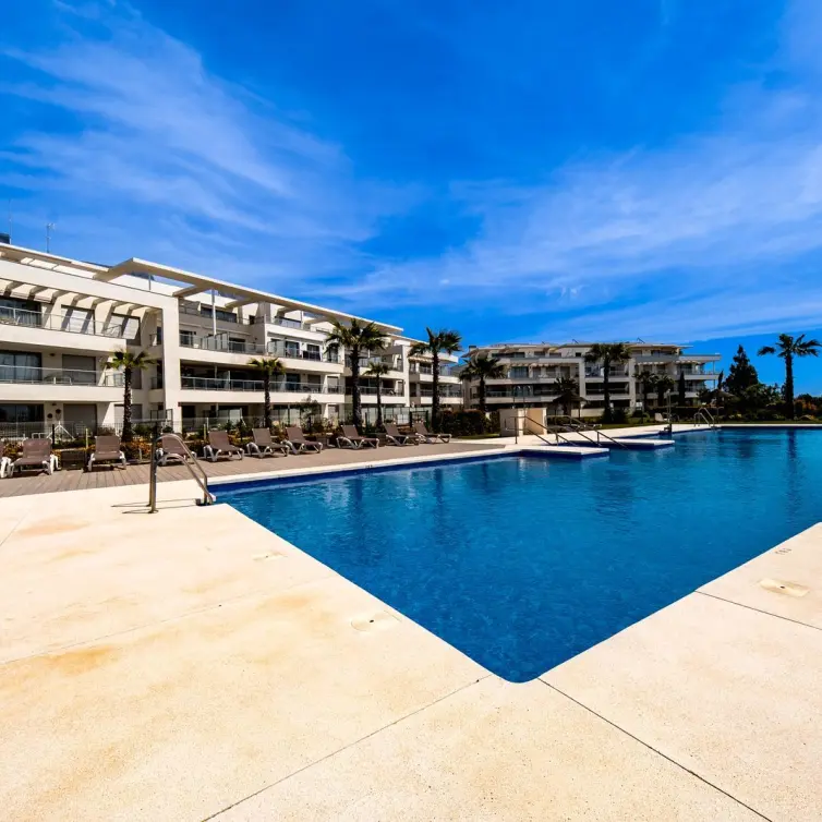 Sale of ground floor apartment in El Faro