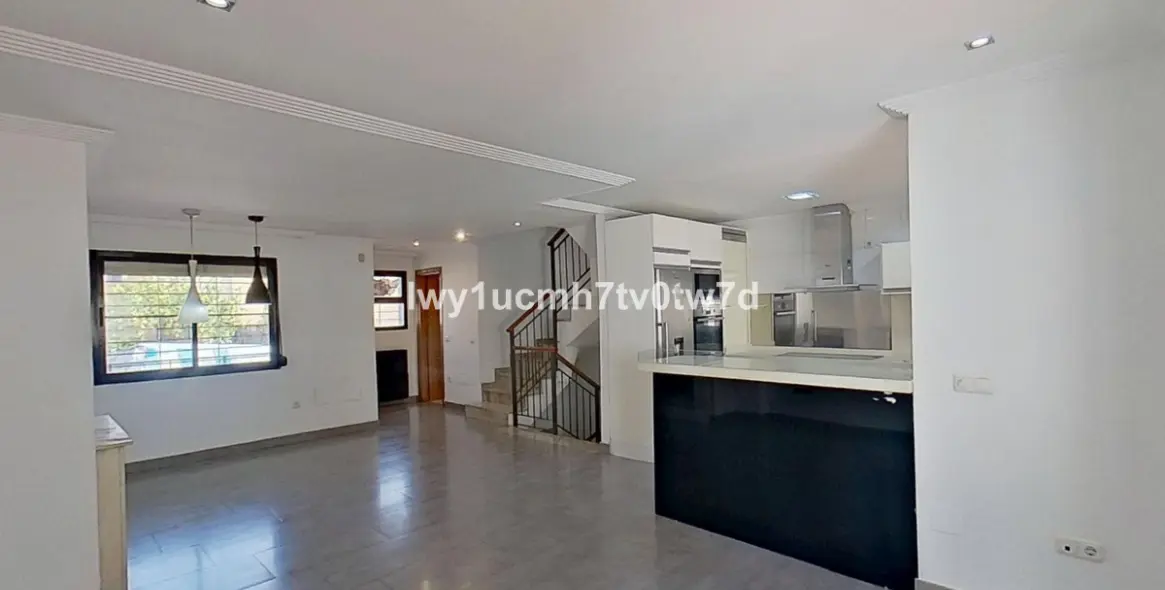 Продажа таунхауса в Churriana 15