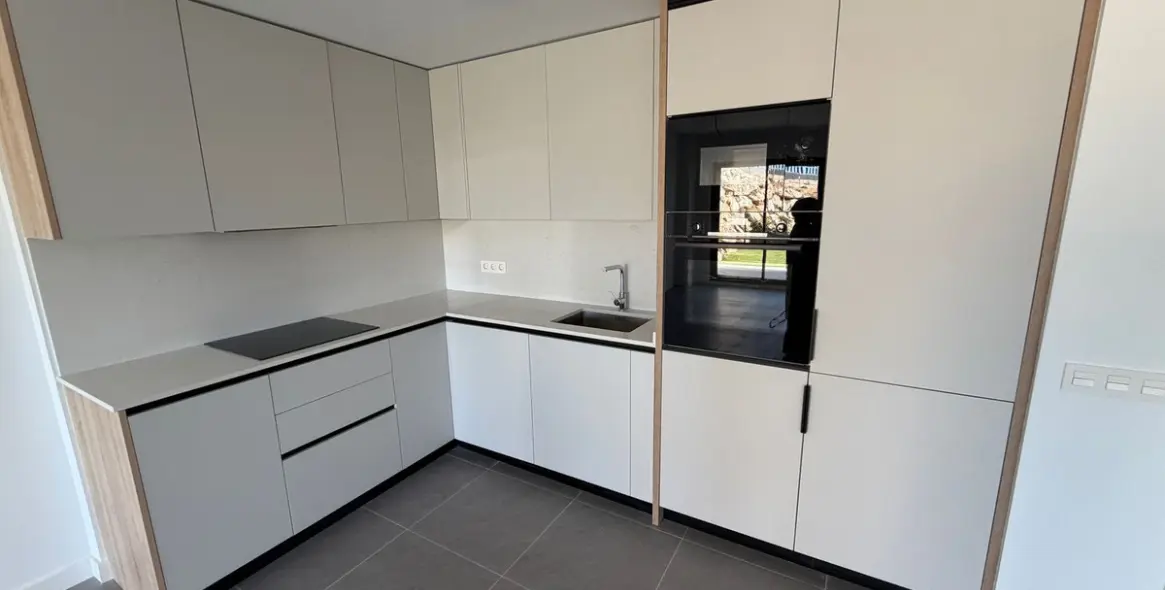 Продажа апартаментов на первом этаже в Mijas Costa 7