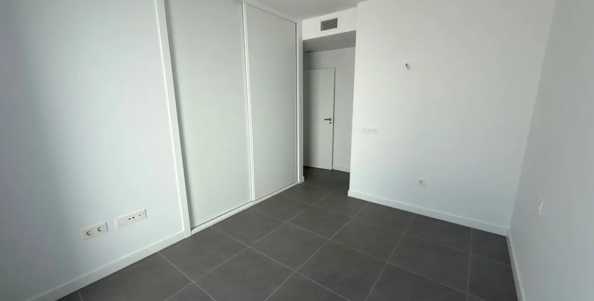 Продажа апартаментов на первом этаже в Mijas Costa 9