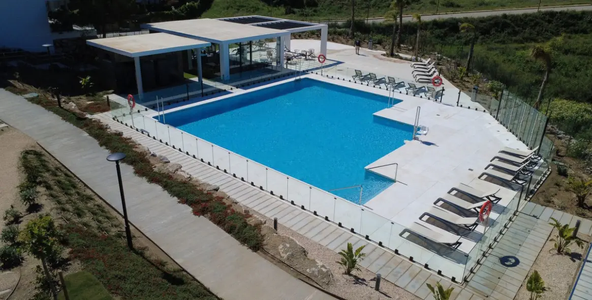 Продажа апартаментов на первом этаже в Mijas Costa 20