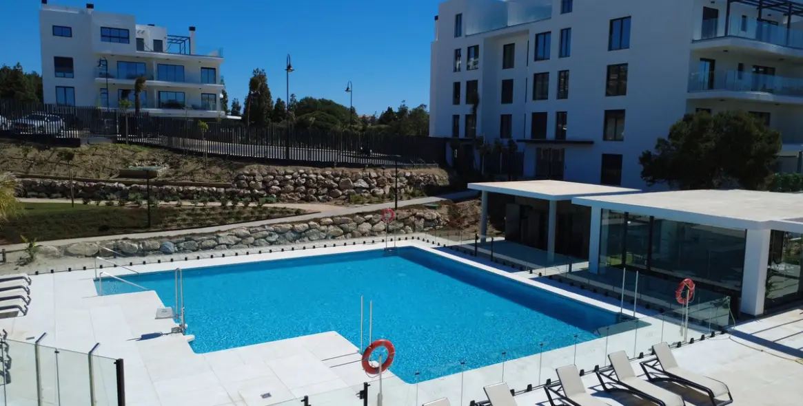 Продажа апартаментов на первом этаже в Mijas Costa 23